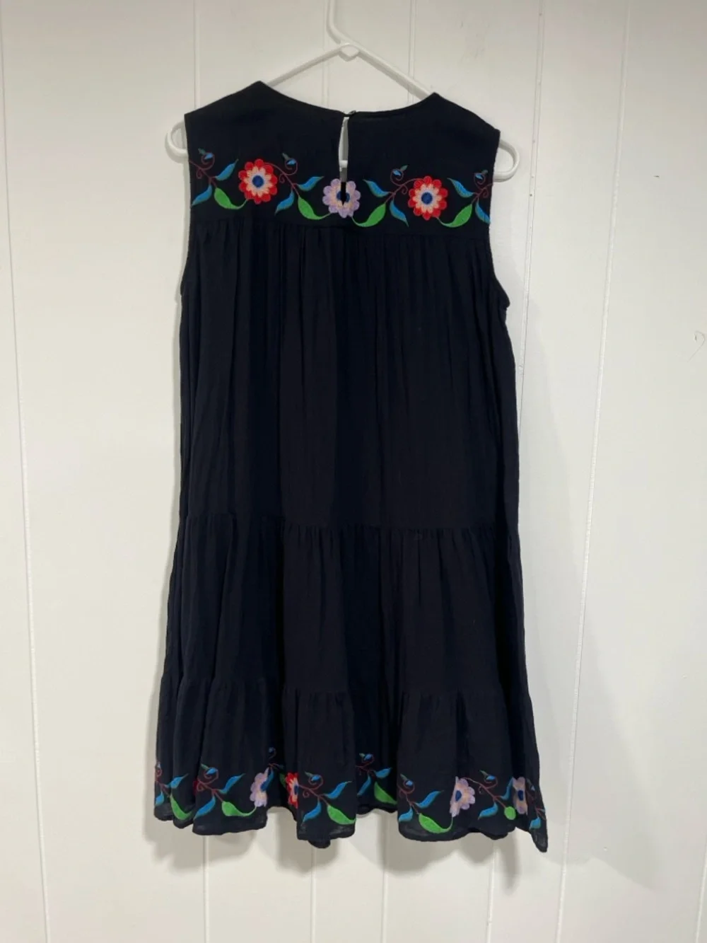 Velvet by Graham & Spencer Black Floral Embroidered Tiered Cotton dress M BOHO
